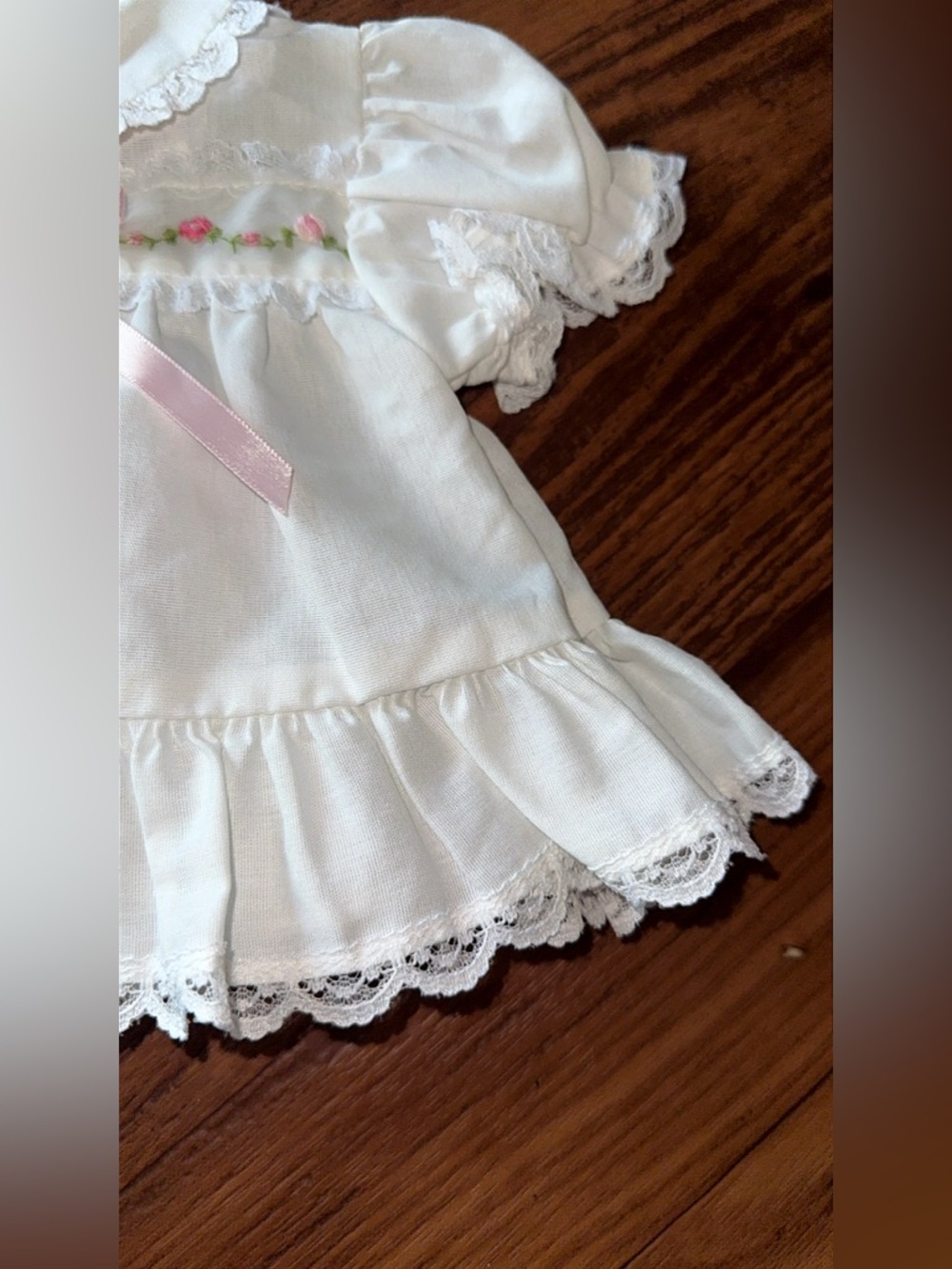 White Rose Dress Newborn/Preemie Smocked Embroidery Little Precious Vintage Rare - Picture 5 of 7